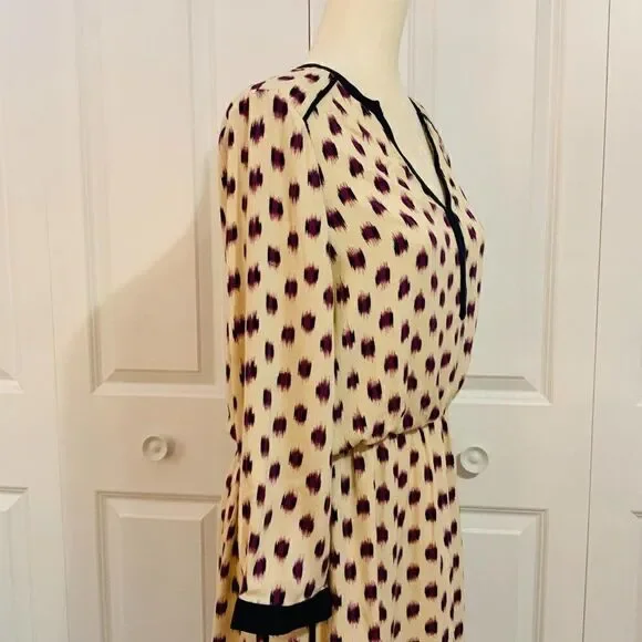 LA Made Resolve Brand Purple Cream Ikat Print V Neck Dress Medium New - Picture 5 of 10